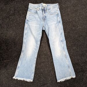 Light Blue Frayed Hem Women Jeans